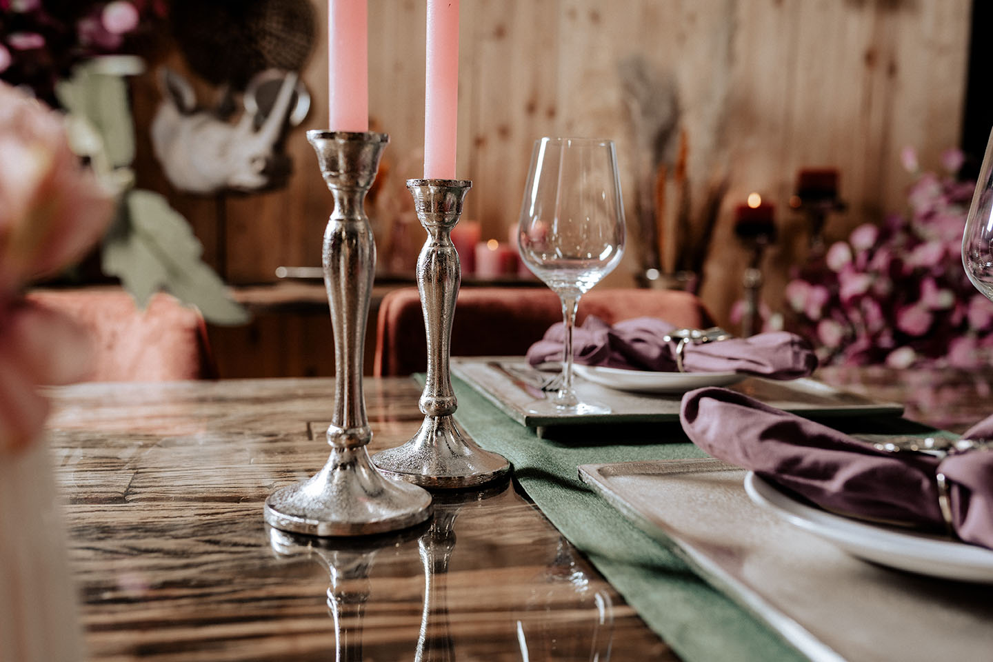 KATHRIN_BARNETZKE_Noll-19112022-Ambiente-32 Kerzenständer Silber 2er Set aus Metall