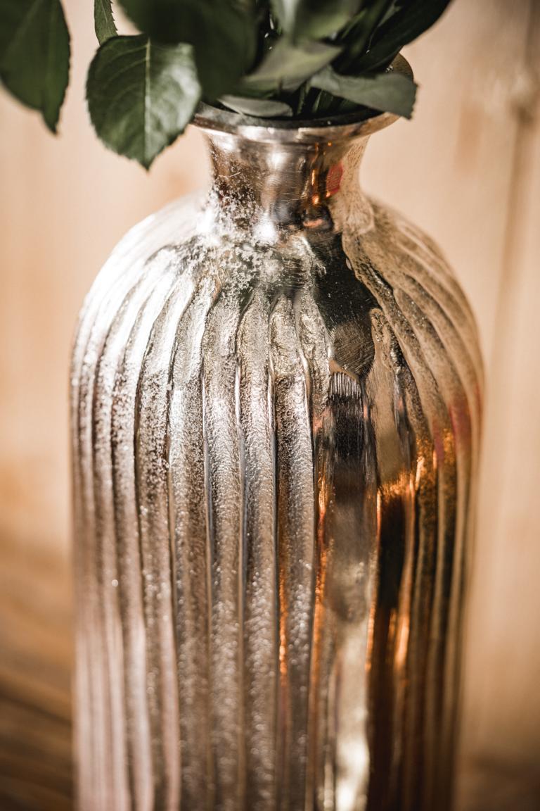 MN_Ambiente_20_09_2021-00025 Runde Vase in Silber aus Metall