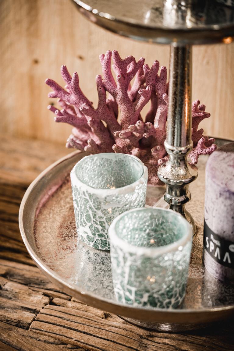 MN_Ambiente_20_09_2021-00045 Etagere Lilie Zweistöckig aus Metall in Silber