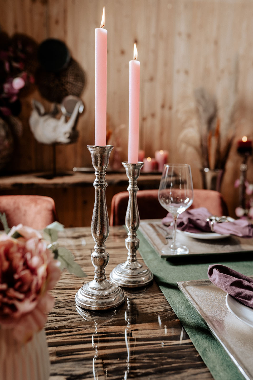 KATHRIN_BARNETZKE_Noll-19112022-Ambiente-22 Kerzenständer Silber 2er Set aus Metall