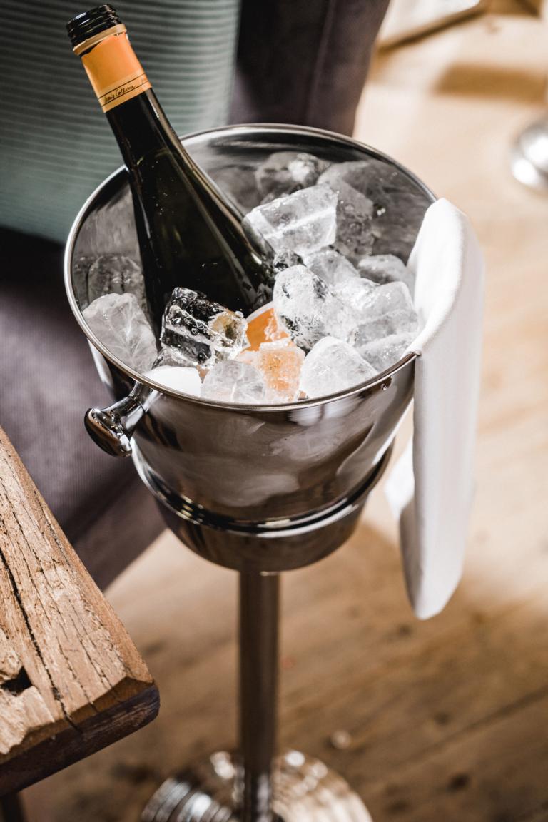 Flaschenkühler Kühler für Flaschen Sekt Wein oder Champagner Silber Aluminium (Metall) Flaschenkühler Silber Edelstahl auf Standfuß