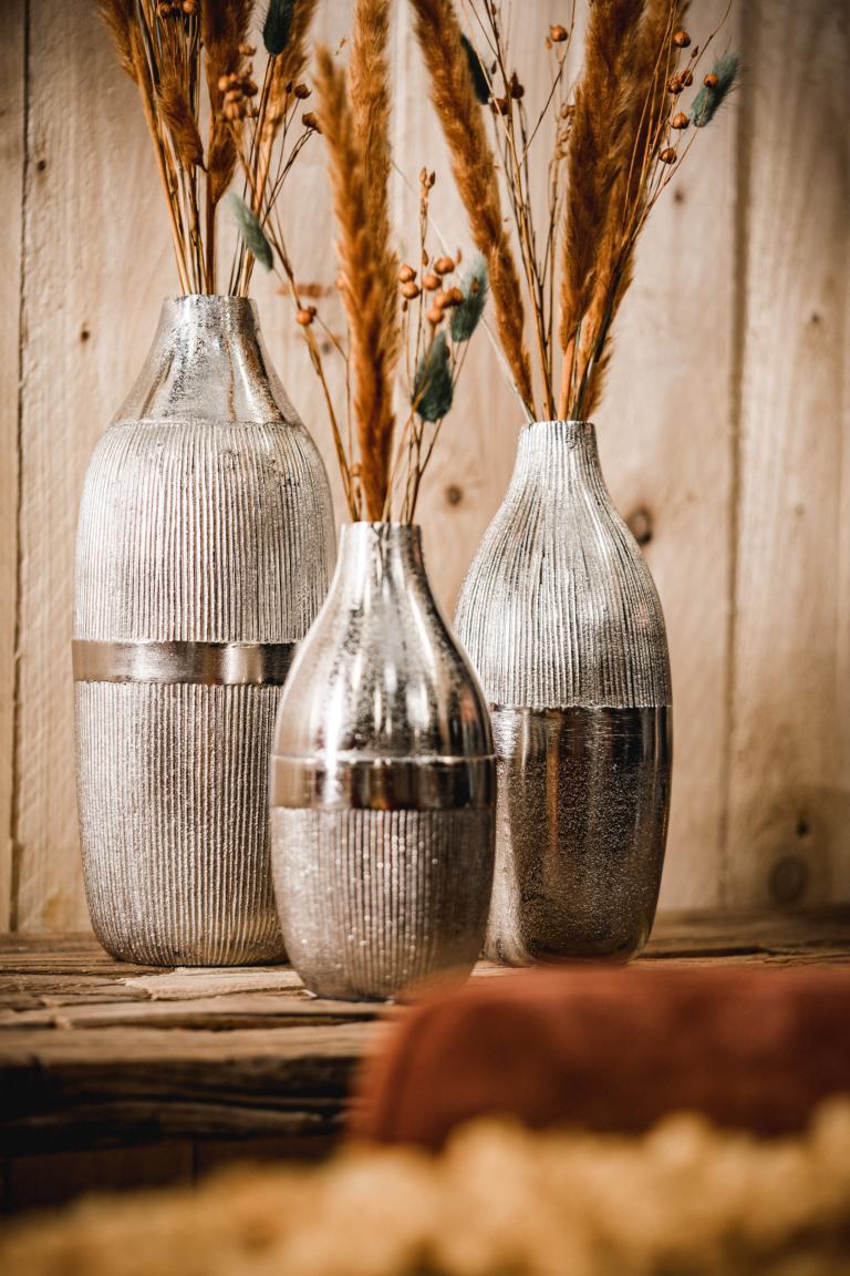 MN_Ambiente_20_09_2021-00003 Moderne Vasen 3er Set aus Metall in der Farbe Silber